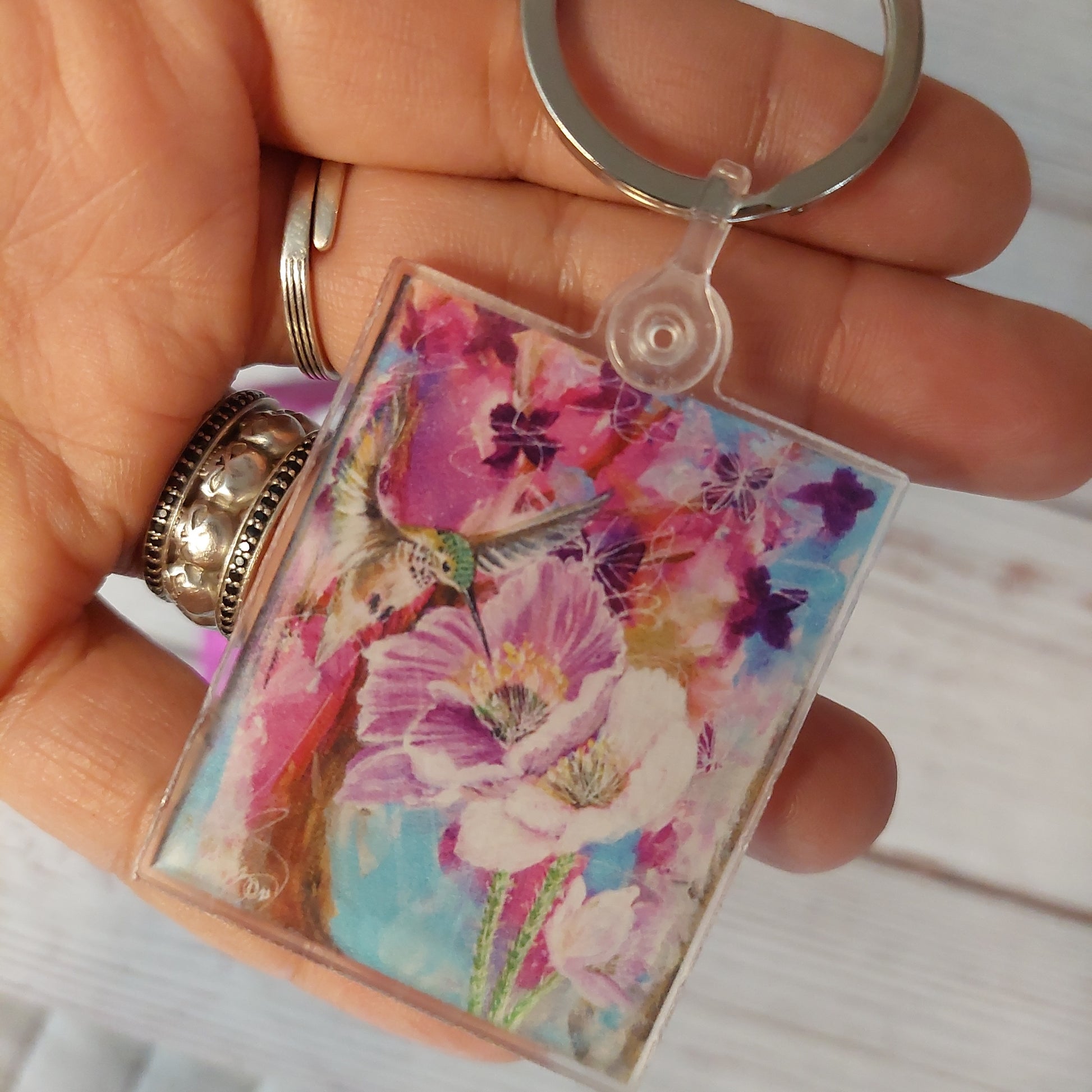 Hummingbird Bliss Keychain - Zapata Fine Art